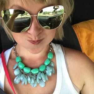 Meet your Posher, Cindy